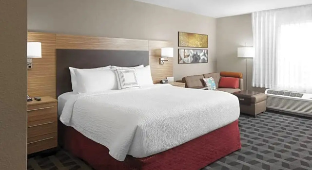 Люкс с 2 комнатами с видом на город TownePlace Suites by Marriott Tampa South