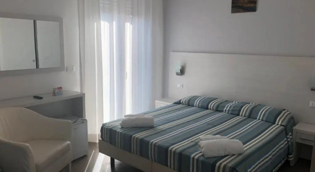 Четырёхместный номер Superior Hotel Gin sul mare
