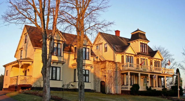 The Maple Inn B&B, Rezervovat Penzión se snídaní Hotely v Nové Skotsko s parkováním, Parkování