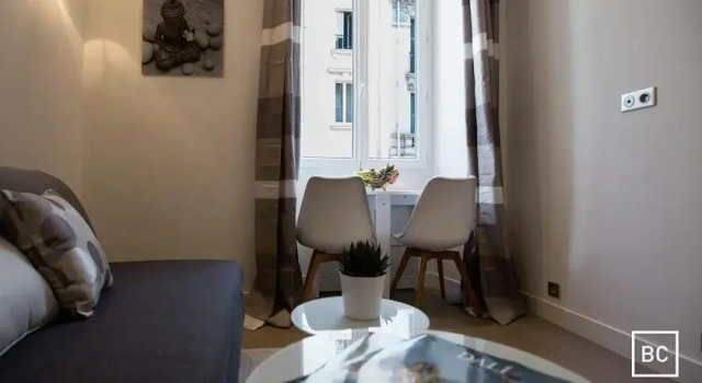 Riviera Immo Partner - Carré dor - Le Suède, Забронировать Отель Ницца Приморские Альпы, рядом с Набережная Соединенных Штатов