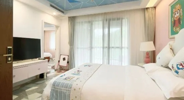 Семейный люкс с 2 комнатами Rain Wood Town Hotel Resort of Yuntai Mountain