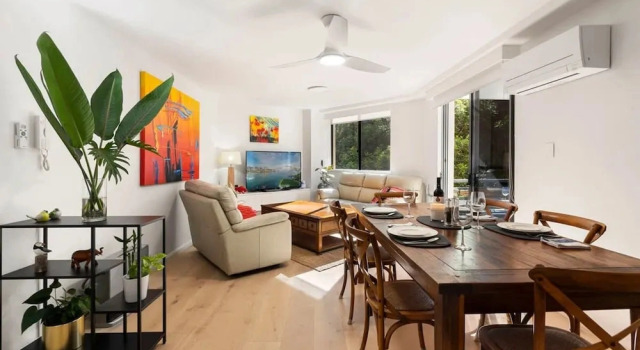 Walking Distance to Darling Harbour, Забронировать Апартаменты/квартира Сидней Sydney Region, рядом с Концертно-спортивный комплекс «Стар»