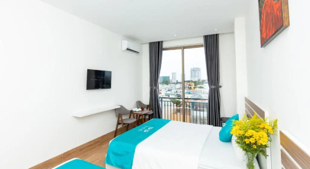 Трёхместный номер Deluxe с балконом BOBO Boutique Hotel