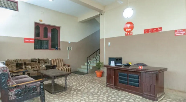 SS Guest House, Rezerwuj Pensjonat Hotele w Andhra Pradesh z parkingiem, Parking