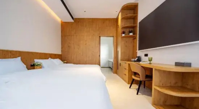 Xiaoshuai Mansion (Universal Beijing Resort), Book Hotel Hoteller i Beijing Province med parkering, Parkering