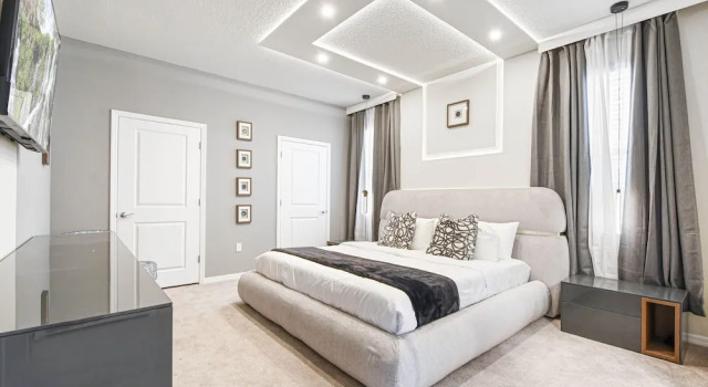 Elegant Resort Home With Loft, Private Pool & Spa