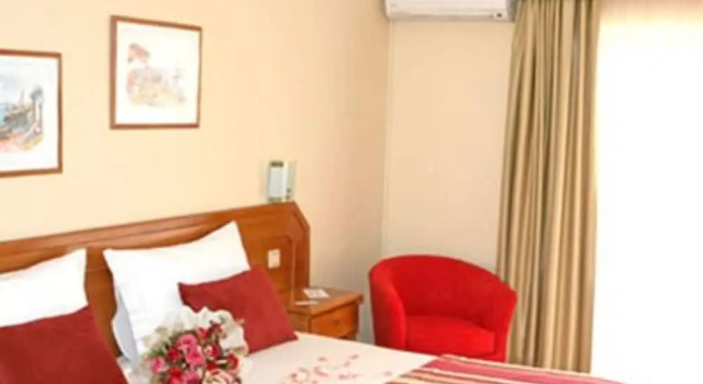 Двухместный номер Classic с балконом и с видом на горы Hotel Peninsular
