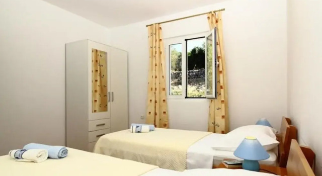 Apartments Dubreta - Superior Two Bedroom Apartment With Balcony, Забронировать Апартаменты/квартира Отели Цавтат с парковкой, рядом с Пляж Цавтат, Парковка