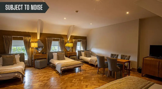 Четырёхместный номер Standard Дуплекс Langtons Hotel Kilkenny