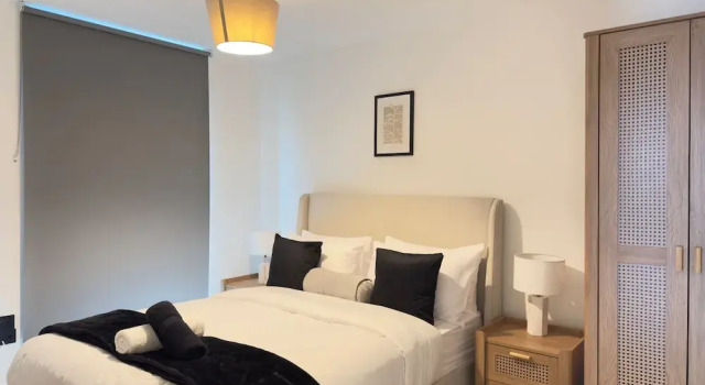 2 Bed Flat - Sleeps 4 - Parking - Wifi, Забронировать Апартаменты/квартира Апартаменты Большого Манчестера, Апартаменты/квартира