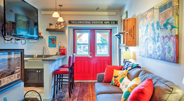 Апартаменты Walkable Studio Apartment in Downtown Livingston!