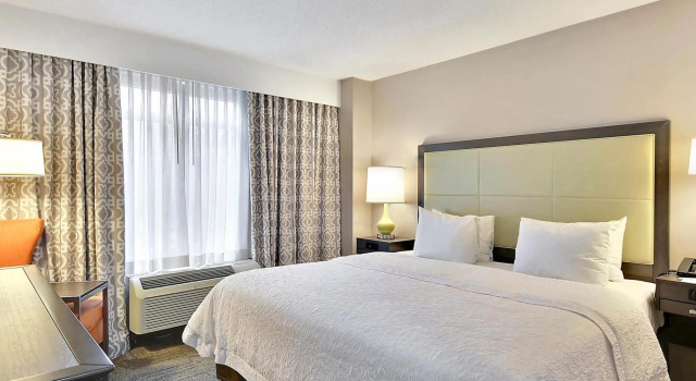 Двухместный люкс c 1 комнатой Hampton Inn Alexandria/Old Town