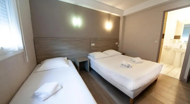 Трёхместный номер Standard Hôtel Beaulieu