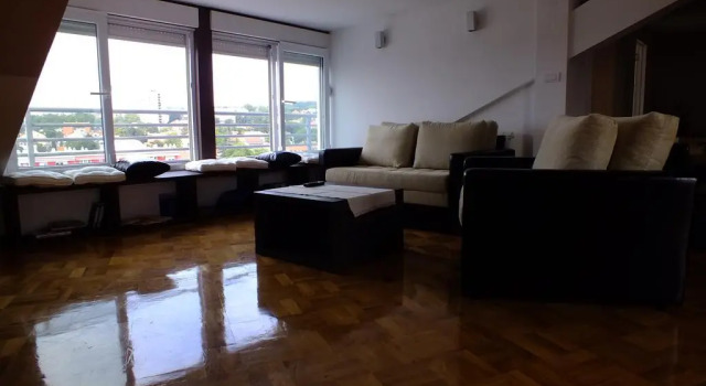Apartment Tref