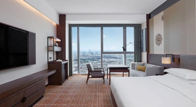 Двухместный клубный номер Standard с видом на город Sheraton Kunming