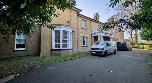 Elegant 2-bed Flat in Shenfield, Varaa Huoneisto Asunnot kohteessa Merseyside, Huoneisto
