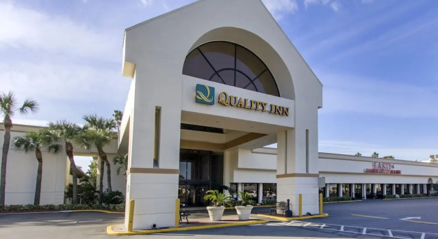 Quality Inn & Conference Center, Varaa Hotelli Tampa Florida