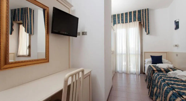 Четырёхместный номер Standard Hotel Schiller