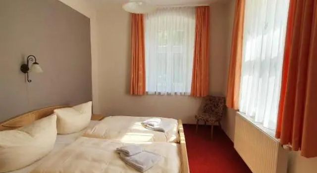 Апартаменты Цокольный этаж Hotel Garni Dekorahaus