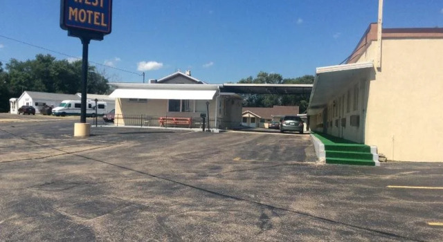West Motel, Reserva ahora Motel Freeport Illinois