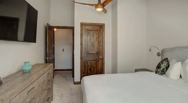 Номер Premier с 4 комнатами с балконом River Mountain Lodge, A Vail Resorts Property