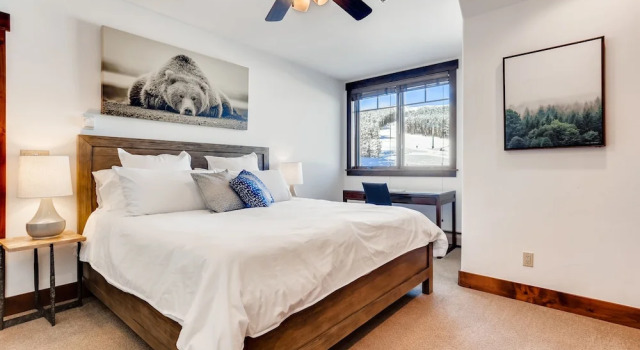 Ski-in/ski-out At Crystal Peak Lodge 3 Bedroom Condo
