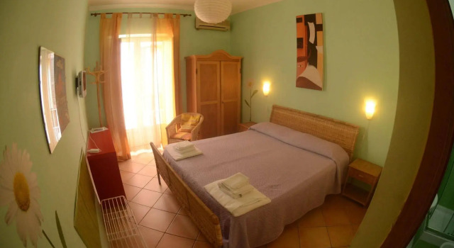 Bed and Breakfast I Vicoletti Di Napoli, Забронировать Отель Отели Неаполя с парковкой, рядом с Ospedale degli Incurabili, Парковка