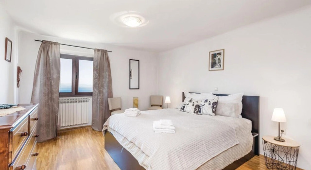 Amazing Apartment in Icici With Wifi and 2 Bedrooms