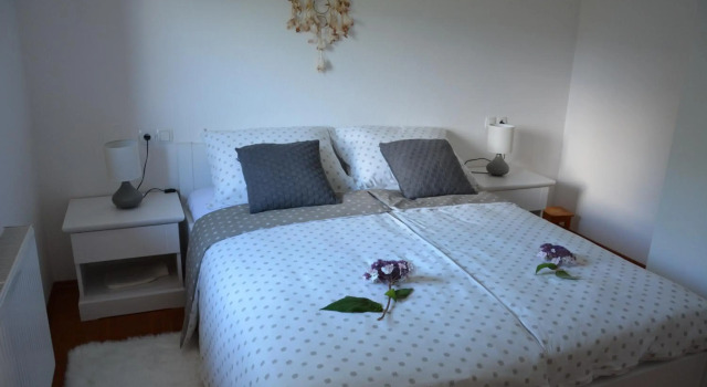 Grandma's House, Prenota Hotel Bled 