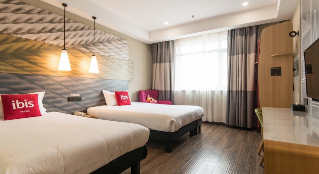 ibis Zhangye Gov Station, Book Hotel Zhangye Gansu