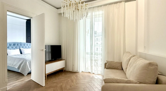 ApartMari на Тургенева 16А, Забронировать Апартаменты/квартира Отели Зеленоградска с парковкой, рядом с Преображенский собор, Парковка