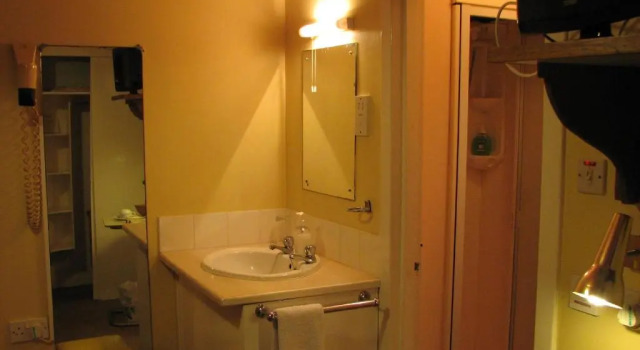 Одноместный номер Standard с видом на море Lancaster Hotel