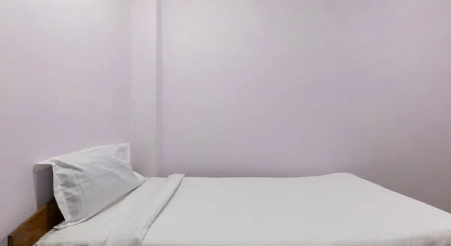 SPOT ON 37708 Hotel Royal Star, Забронировать Отель Отели штата Махараштры 3 звезды, 3*