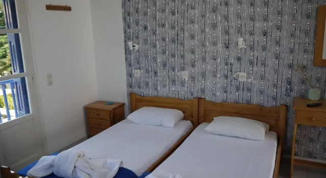 Crystal Rooms