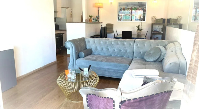 Modern Apartment 2 Bedrooms/2 Bathrooms, Quiet Balcony in a Palm Beach Area