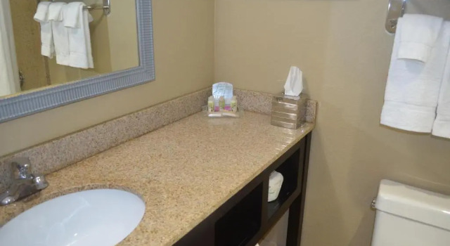 Четырёхместный номер Standard Liyo Inn