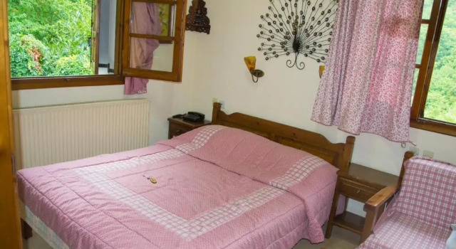 Guesthouse Papachristou, Book Hotel Tsagarada 