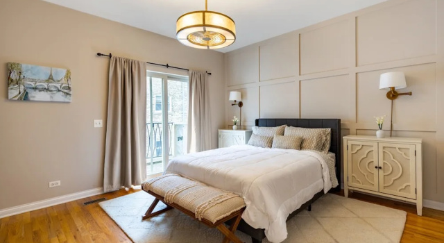 Коттедж Windy City Getaway 3br 2ba Chicago Townhouse 3 Bedroom Home by RedAwning