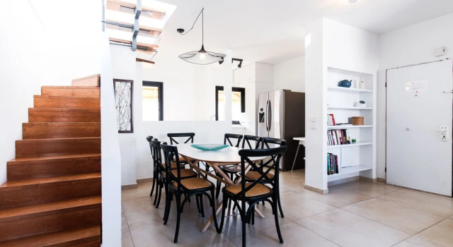 Penthouse On Frishman Duplex Parking, Забронировать Отель Бизнес-отели Тель-Авива, рядом с Парк независимости, 4* 5*