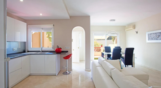 Apartment Pinos de Aloha