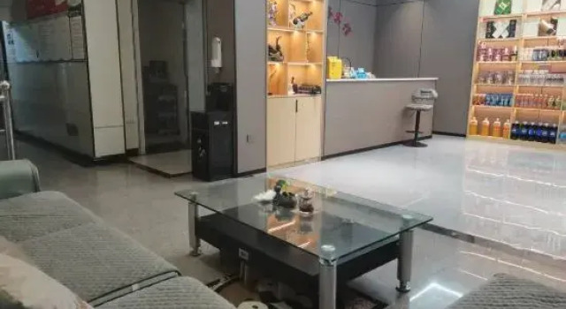 Jianshi yantianyuan Business Hotel, Prenota Hotel Enshi Prefecture Cina