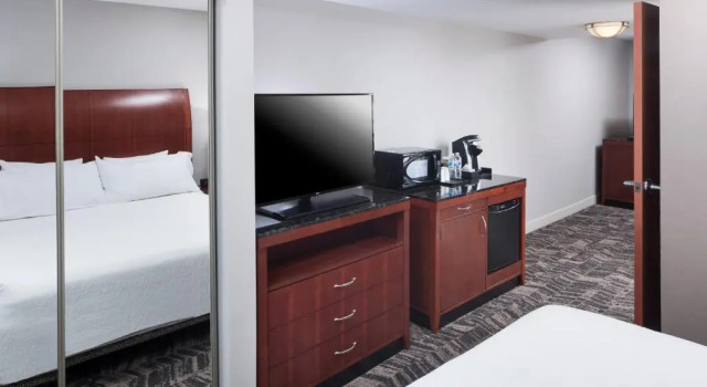 Полулюкс Hilton Garden Inn Dallas/Allen