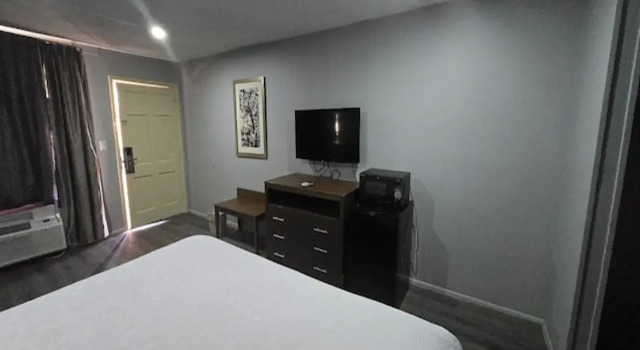 Jeffersonian Motor Inn, Rezerwuj Hotel Prentiss Missisipi