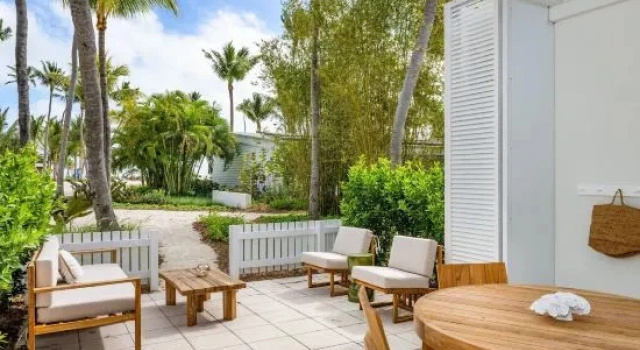 Четырёхместный номер Standard с видом на океан Islander Resort