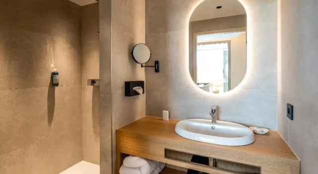 Двухместный номер Comfort с балконом Hôtel Horizon Resort Massane & Spa