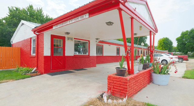 OYO Hotel Lamberton Hwy 14, Varaa Hotelli Hotellit Minnesota pysäköinnillä, Pysäköinti