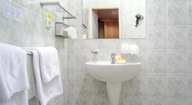 Двухместный номер Standard Hotel West