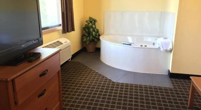 Люкс Quality Inn & Suites Harrington - Milford