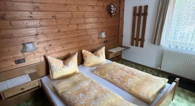 Haus Gletscherblick, Book Hotel Gschnitz Wipptal
