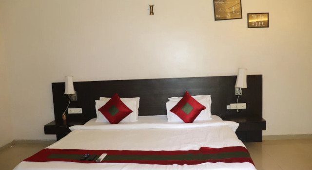 Номер Superior Caves County Resort